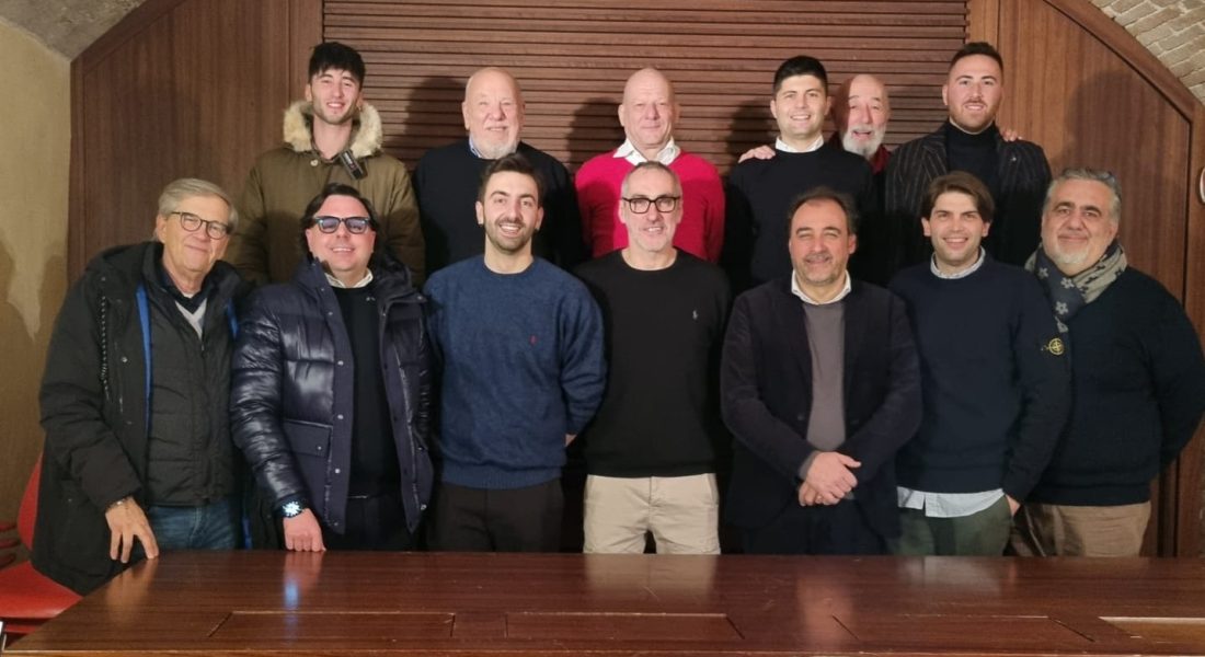 Da sinistra a destra: Gianfranco Mainetti,
Almonte Diego, Matteo Rivola, Gianluca Maiardi,
Antonio Cinque, Gian Luca Mainetti, Christian Rivola. 
Seconda Fila da sinistra a destra: 
Lorenzo Fantinelli, Gabriele Romanato,
Pietro Leonarduzzi, Edoardo Caselli, Stefano Fantinelli, Andrea Pallozzi.